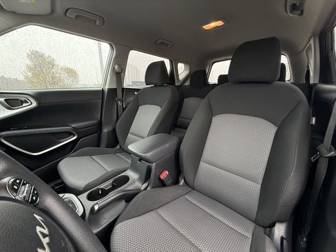 Used 2024 Kia Soul LX w/ Option Group 015 image 22