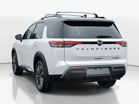 New 2026 Nissan Pathfinder Platinum FWD image 7