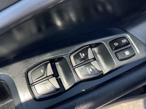 Used 2015 Hyundai Santa Fe Limited w/ Option Group 04 FWD image 34