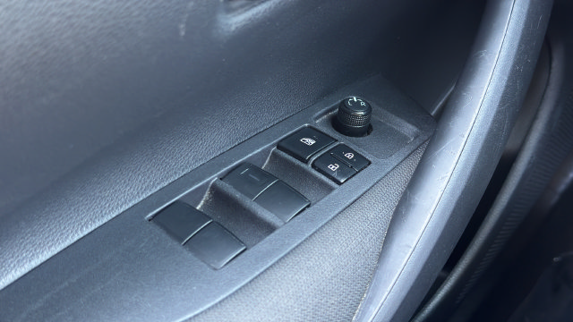 Used 2024 Toyota Corolla LE FWD image 12