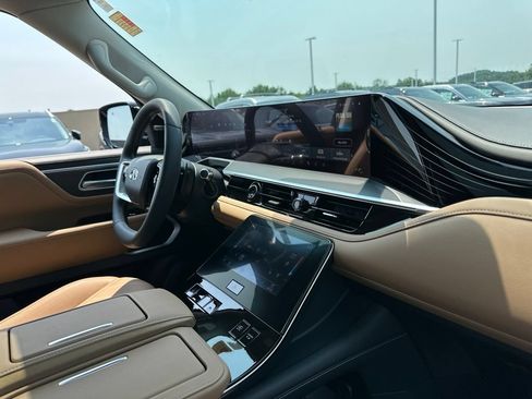 New 2027 INFINITI QX80 Luxe AWD/4WD image 14