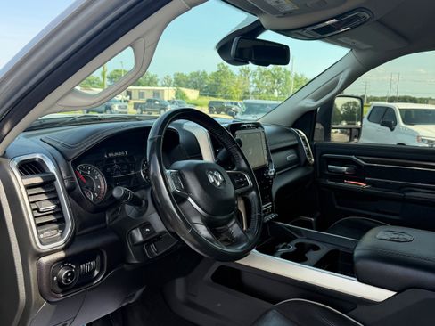 Used 2023 RAM 2500 Laramie AWD/4WD image 17
