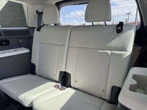 Used 2024 Hyundai Santa Fe Calligraphy image 39