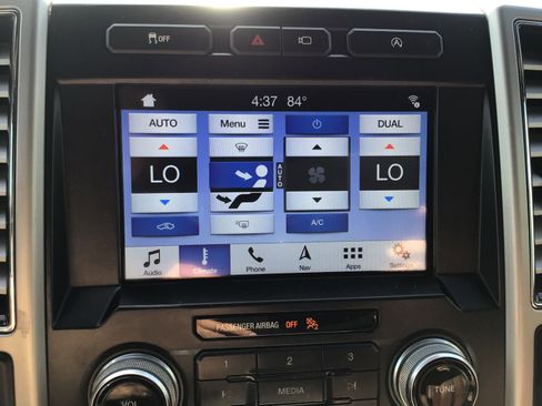 Used 2019 Ford F150 King Ranch w/ Equipment Group 601A Luxury AWD/4WD image 23