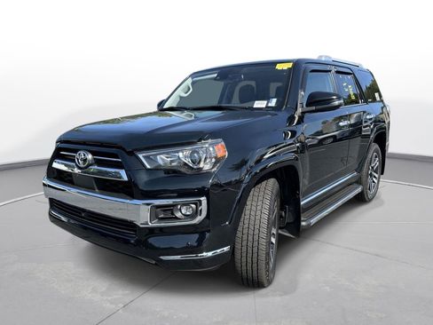 Used 2022 Toyota 4Runner Limited AWD/4WD image 2