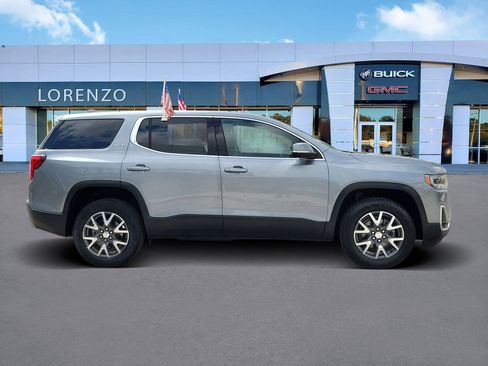 Used 2023 GMC Acadia SLE FWD image 4