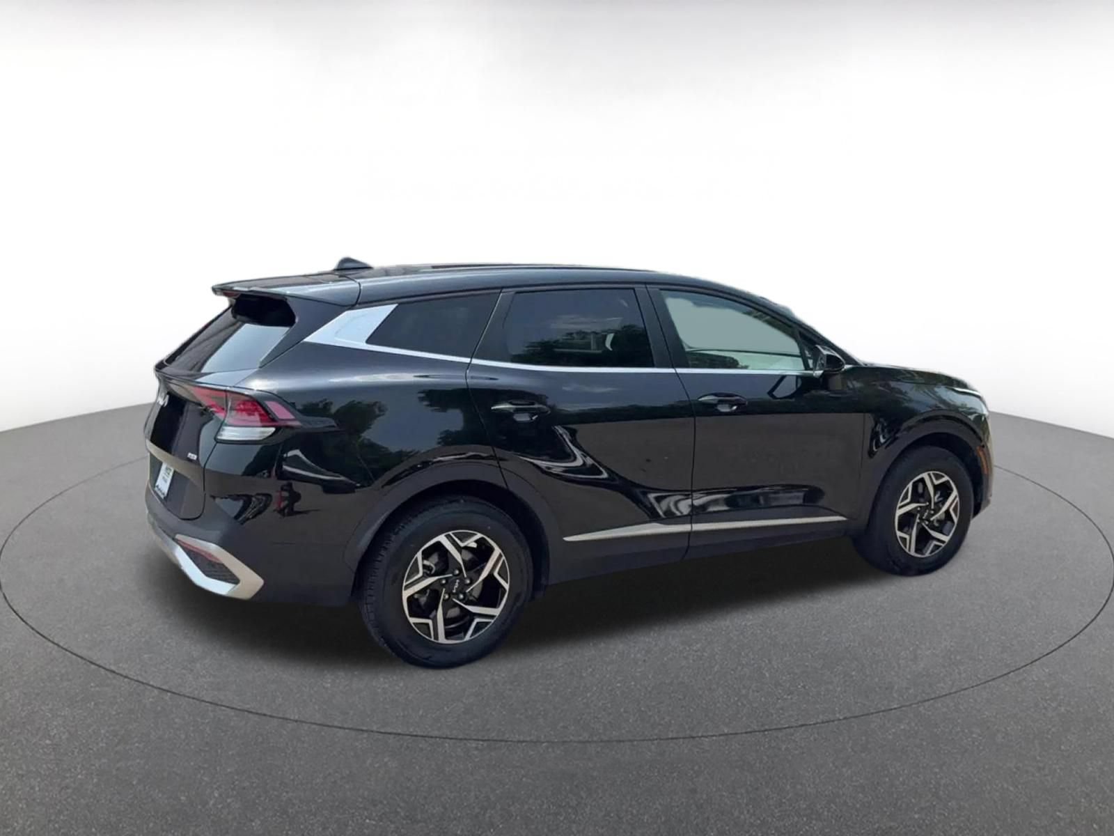 Used 2025 Kia Sportage LX AWD/4WD image 13