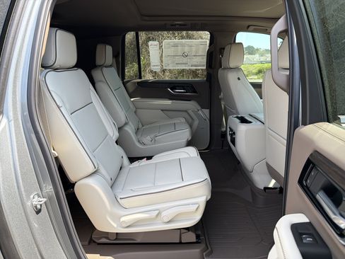 New 2026 GMC Yukon XL Denali w/ Sun & Power Step Package RWD image 19