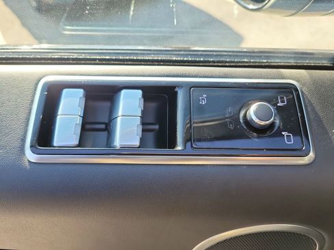 Used 2021 Land Rover Range Rover Sport HST image 24