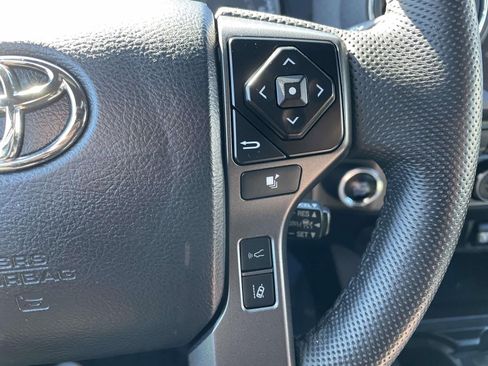 Used 2023 Toyota Tacoma TRD Sport image 27