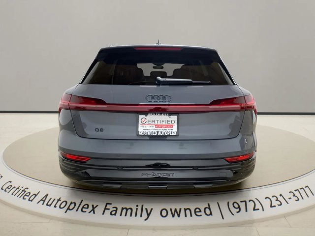 Used 2024 Audi Q8 e-tron Premium AWD/4WD image 4