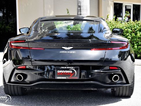 Used 2018 Aston Martin DB11 V12 image 14