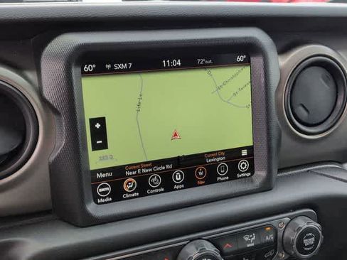 Used 2021 Jeep Gladiator Sport AWD/4WD image 28
