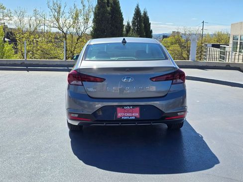 Used 2019 Hyundai Elantra SEL FWD image 4