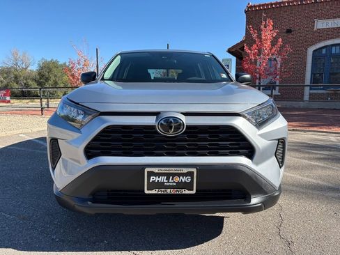 Used 2022 Toyota RAV4 LE image 8