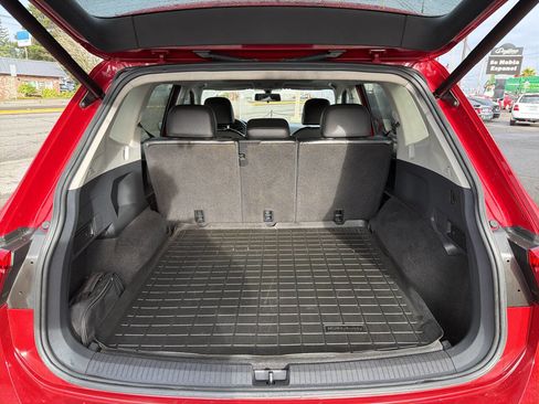 Used 2018 Volkswagen Tiguan SEL image 7