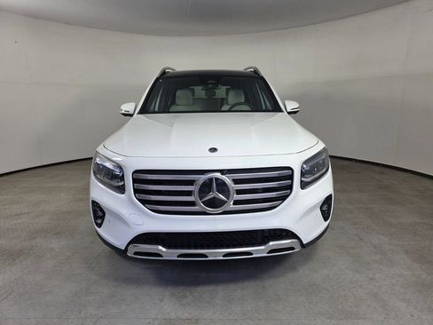 New 2026 Mercedes-Benz GLB 250 image 2