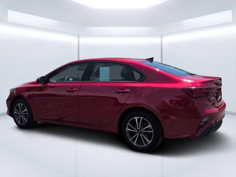 Used 2024 Kia Forte LXS FWD image 5