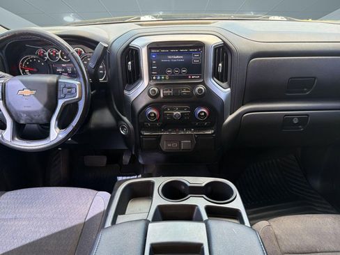 Used 2021 Chevrolet Silverado 1500 LT image 27