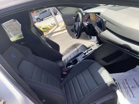 Used 2022 Volkswagen Golf R AWD/4WD image 14