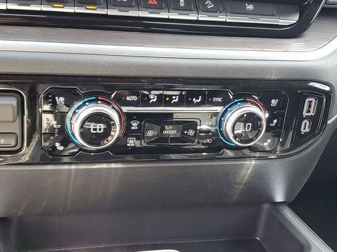 New 2026 GMC Sierra 1500 SLT image 26