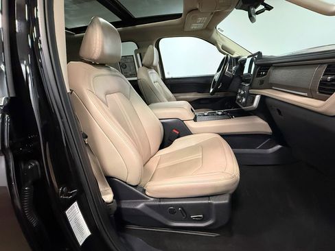 Used 2024 Ford Expedition Max Limited image 13