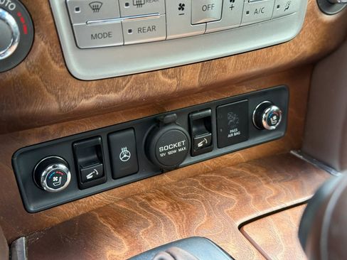 Used 2016 INFINITI QX80 Limited image 27