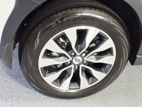 Certified 2024 Subaru Outback Touring XT AWD/4WD image 4