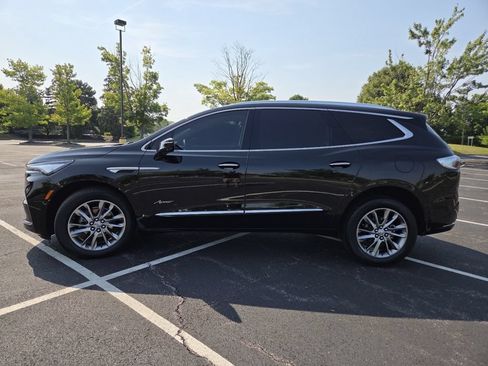 Used 2024 Buick Enclave Avenir w/ Avenir Technology Package FWD image 22