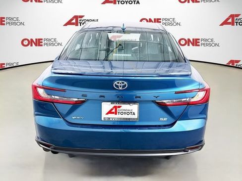 Certified 2025 Toyota Camry SE FWD image 7