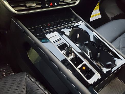 New 2026 Volkswagen Atlas Cross Sport SE image 10