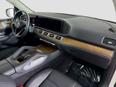 Used 2024 Mercedes-Benz GLE 350 4MATIC w/ Winter Package image 30