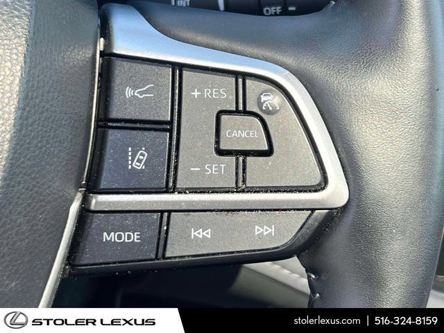 Used 2023 Toyota Highlander Limited AWD/4WD image 29
