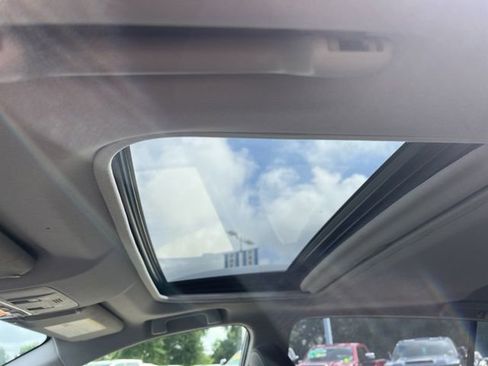 Used 2015 Toyota RAV4 XLE FWD image 24