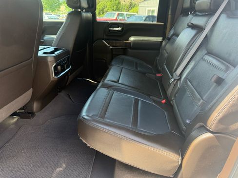 Used 2020 GMC Sierra 2500 Denali w/ Denali Ultimate Package image 12
