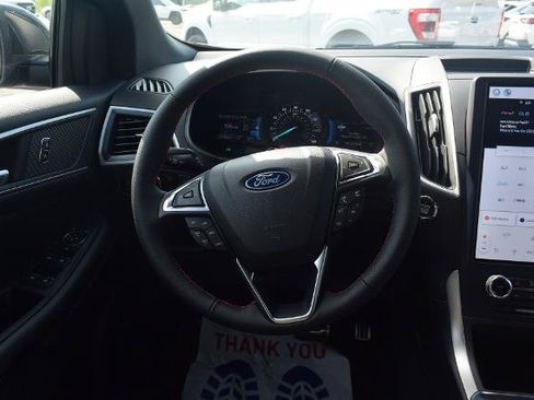 Certified 2023 Ford Edge ST-Line AWD/4WD image 17