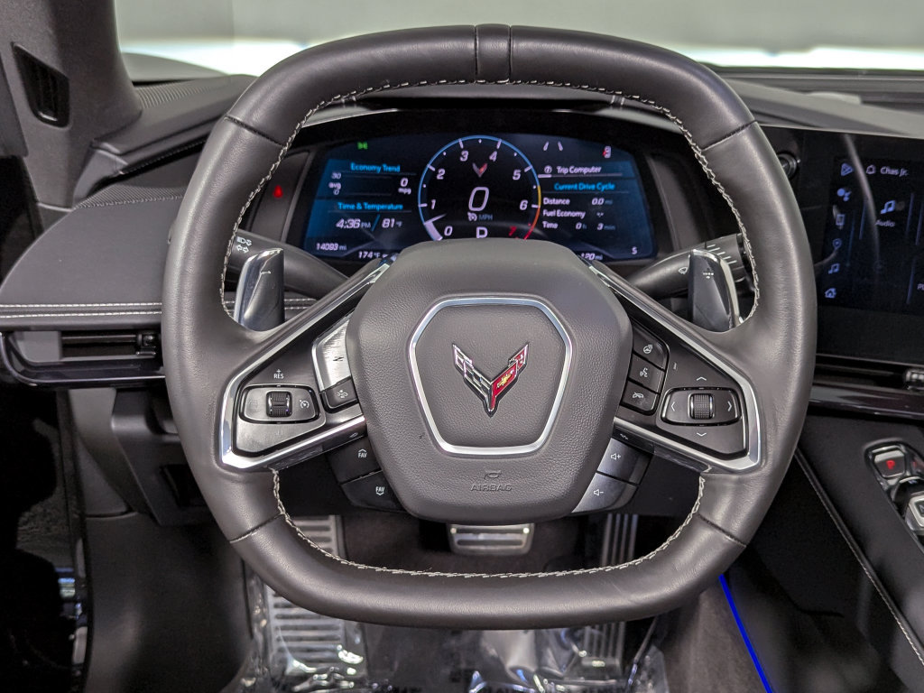 Used 2024 Chevrolet Corvette Stingray Preferred Conv w/ Z51 Performance Package RWD image 28