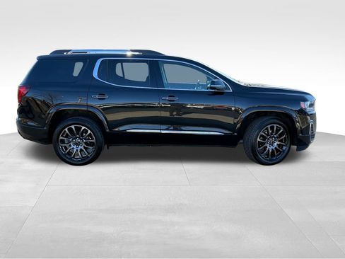 Used 2023 GMC Acadia Denali w/ Black Diamond Edition image 8
