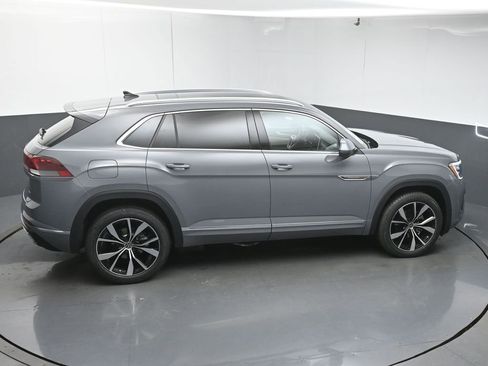New 2026 Volkswagen Atlas Cross Sport SEL Premium R-Line AWD/4WD image 48