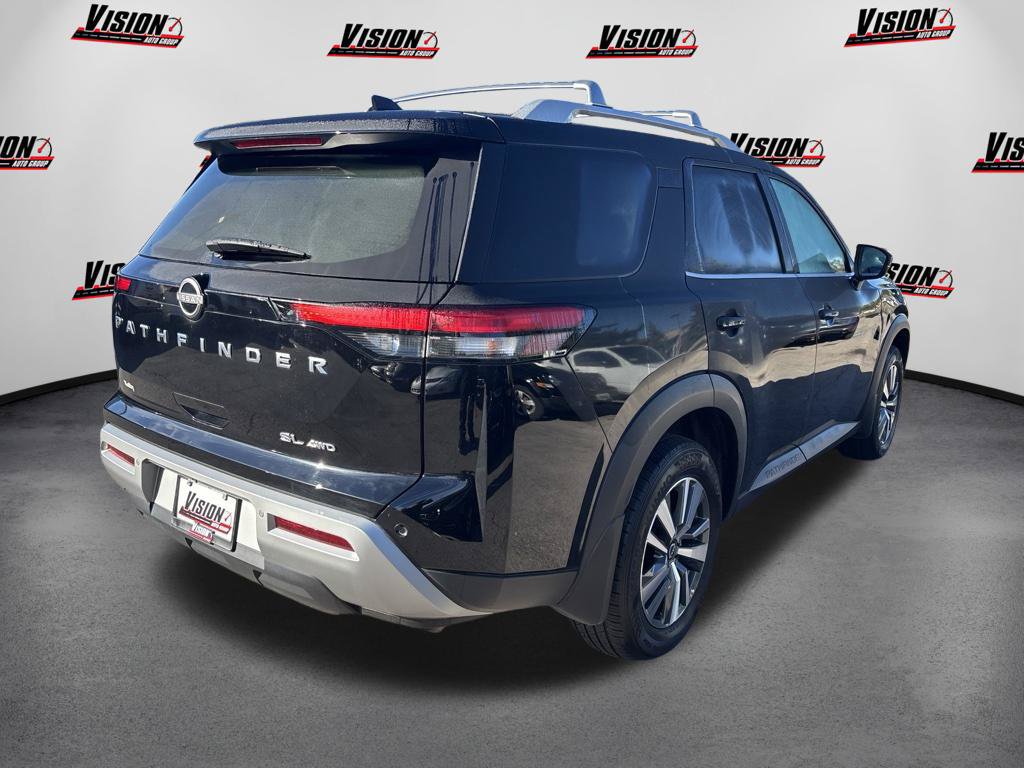 Used 2024 Nissan Pathfinder SL AWD/4WD image 5