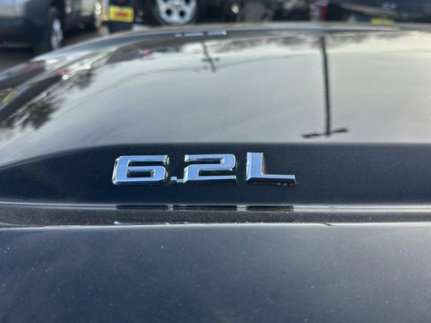 Used 2019 Chevrolet Silverado 1500 High Country image 55