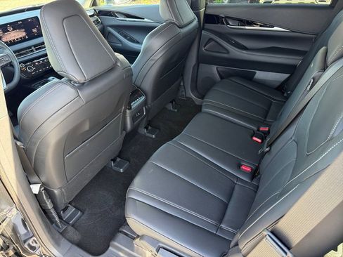 Used 2025 INFINITI QX60 Pure image 38