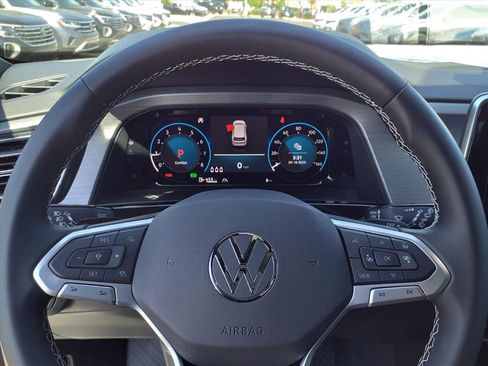 New 2026 Volkswagen Atlas Cross Sport SE image 13