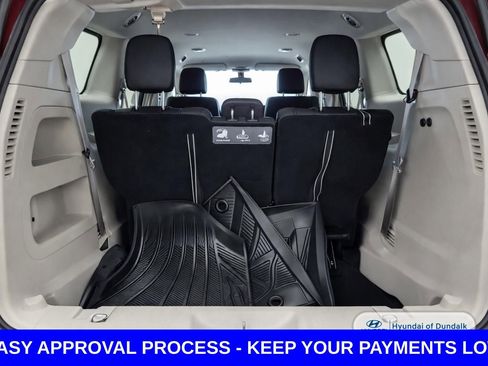 Used 2020 Chrysler Voyager LX FWD image 19