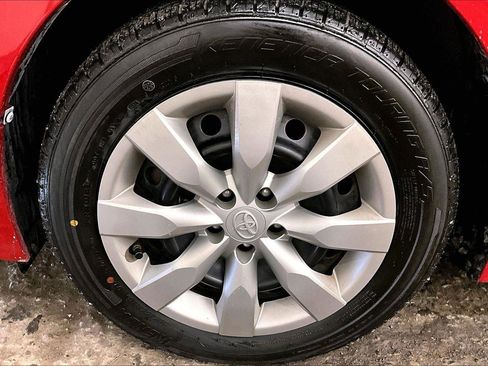 Used 2016 Toyota Corolla LE image 8