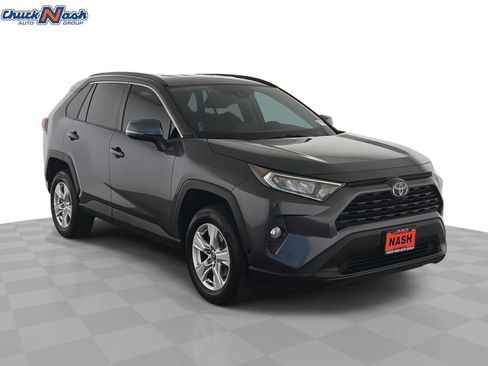 Used 2021 Toyota RAV4 XLE FWD image 1