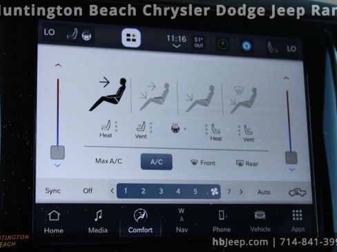 Used 2024 RAM 1500 Laramie image 22