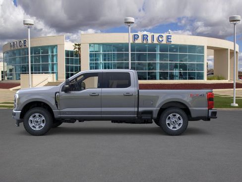 New 2026 Ford F250 XLT w/ XLT Premium Package AWD/4WD image 3