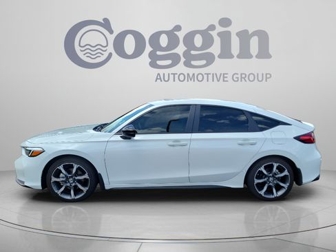 Used 2026 Honda Civic Sport Touring image 2