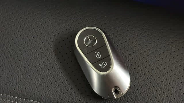 Certified 2026 Mercedes-Benz GLC 300 4MATIC image 34